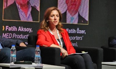HEDİYE GÜRAL GÜR: “TURİZM SEKTÖRÜ HİZMET İHRACATINA BÜYÜK KATKILAR SAĞLIYOR”