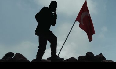 İGA İSTANBUL HAVALİMANI, CUMHURİYETİN 100.YILINI KUTLUYOR