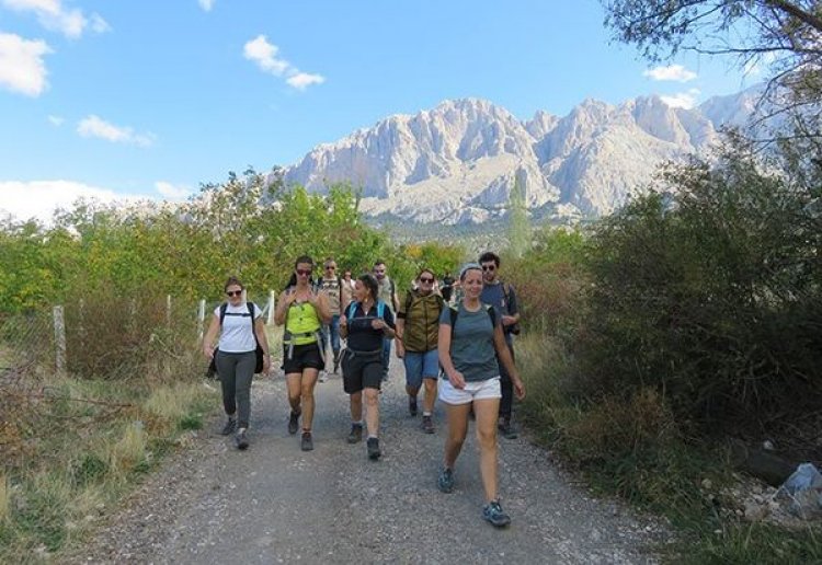 FRANSIZ VE BELÇİKALI TUR OPERATÖRLERİ ALADAĞLAR’I GEZDİ