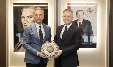 İSTANBUL VALİSİ DAVUT GÜL, TÜRSAB'I ZİYARET ETTİ