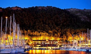 MARTI & MARİNAS YILIN BÜYÜLÜ GECESİNE HAZIR