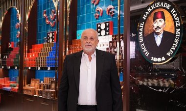 TÜRKİYE'NİN KÜLTÜR VE TURİZM ELÇİSİ ÖDÜLÜ ALDI