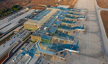 4 GÜNDE 423 UÇAK 51 BİN YOLCU