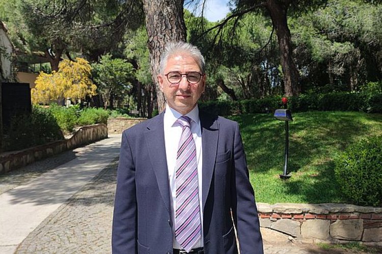 HAKAN SAATÇİOĞLU YAZDI:'DURUMSAL YÖNETİCİLİK'