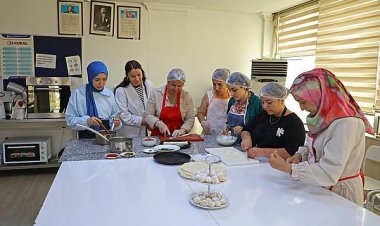 GAZİANTEP MUTFAĞI'NI ATASEM'DE ÖĞRENİYORLAR