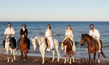 PRONTO'NUN YILDIZLARI HURGHADA'DA 'YAZA MERHABA' DEDİ