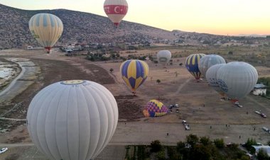 SALDA GÖLÜ,  ŞİMDİ DE BALON TURLARI İLE GÜNDEMDE!