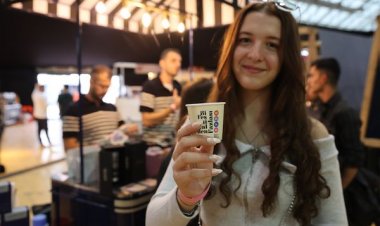 ANTALYA’YI DA KAHVE KOKUSU SARDI