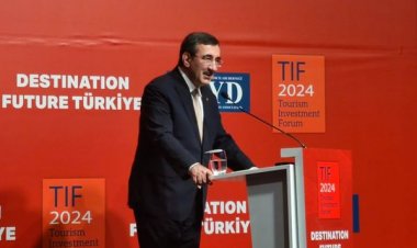 'TURİZMDE YENİ YAKLAŞIMLARA, BAKIŞ AÇILARINA VE VİZYONA İHTİYAÇ VAR!'