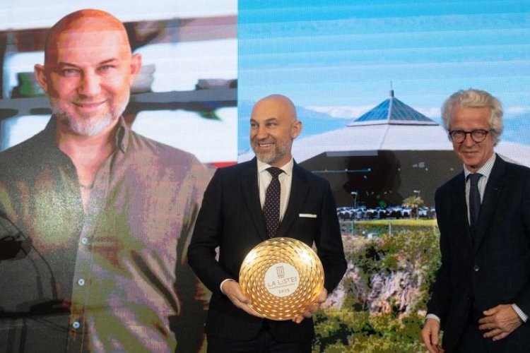 7 MEHMET'E ZANAATKAR VE ÖZGÜNLÜK ÖDÜLÜ