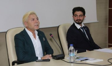 TOLGA CÖMERTOĞLU, ÖĞRENCİLER İLE BİR ARAYA GELDİ