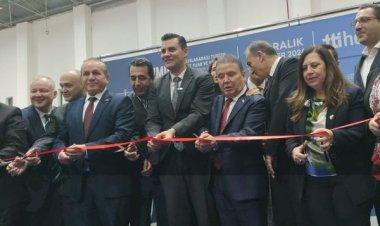 İZMİR’DE TURİZM VE SAĞLIK TURİZMİ FUARLARI KAPILARINI AÇTI