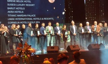 FUN&SUN GOLDEN AWARDS, GÖRKEMLİ BİR GECEYE SAHNE OLDU