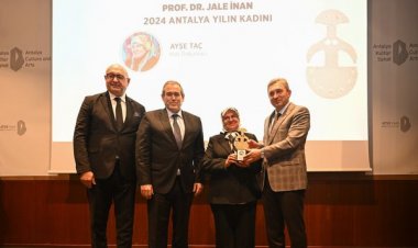 JALE İNAN 2024 ANTALYA YILIN KADINI ÖDÜL TÖRENİ GERÇEKLEŞTİRİLDİ