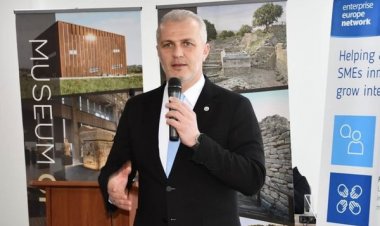 ROMANYA'DA ÇANAKKALE'Yİ ANLATTI