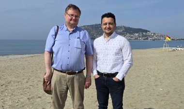 FİNLANDİYALI GAZETECİ JARI TANSKANEN ALANYA'DA AĞIRLANDI