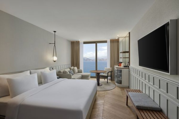 YENİLENEN AKRA, TEKRAR 'MERHABA' DEDİ