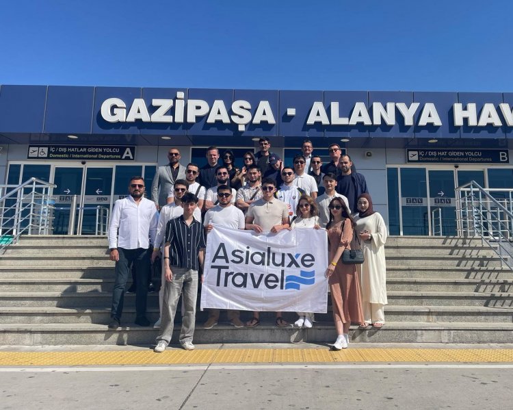 ÖZBEK SEYAHAT ACENTESİ TEMSİLCİLERİNE ALANYA TANITILDI