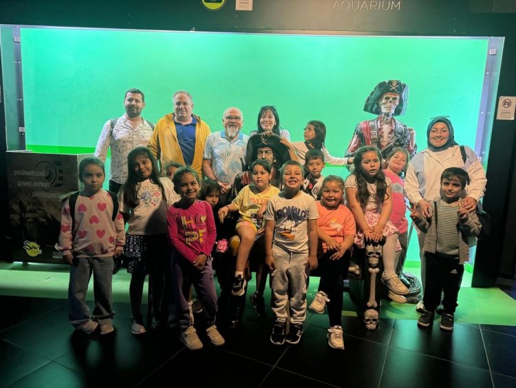 TÜRSAB'DAN EĞİTİME ANLAMLI DESTEK: KIRSALIN ÇOCUKLARI ANTALYA'YI KEŞFETTİ