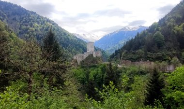 KAÇKARLARIN GİZEMLİ İNCİSİ ZİLKALE BÜYÜLÜYOR