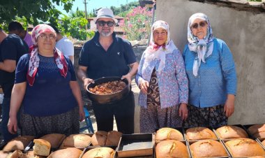 BİRGİ’NİN MUHTEŞEM LEZZETLERİ, OĞLAK GÜVEÇ VE NOHUTLU EKŞİ MAYALI EKMEK!