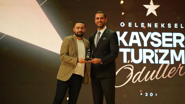KAYSERİ’DE TURİZME İZ BIRAKANLAR ÖDÜLLENDİRİLDİ
