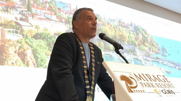 SKAL ANTALYA GELENEKSEL YEMEKLİ TOPLANTISI MİRAGE PARK OTEL'DE GERÇEKLEŞTİRİLDİ