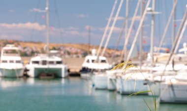 DİVAN PUB AYVALIK, SETUR MARİNA’DA MİSAFİRLERİNİ BEKLİYOR