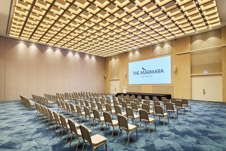 TOPLANTI ALANLARI YENİLENDİ