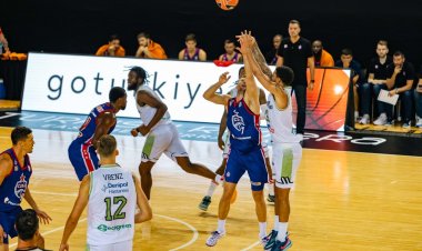 GLORİA SPORTS ARENA’DA BASKETBOL HEYECANI