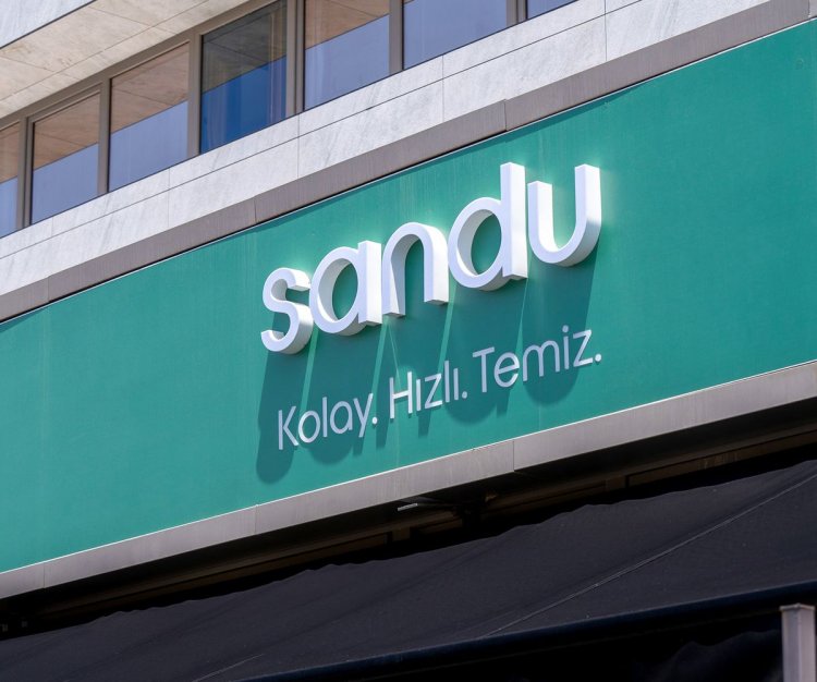 AKRA HOTELS’İN YENİ NESİL KURU TEMİZLEME MARKASI: SANDU