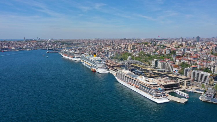 TÜRKİYE KRUVAZİYER TURİZMİNDE TARİHİ BİR REKORA KOŞUYOR