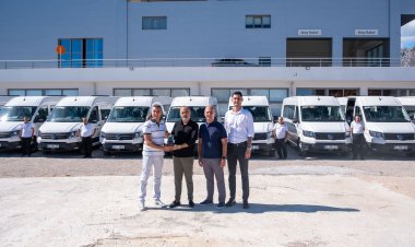 ZEMZEM GRUP, 30 ADET VOLKSWAGEN CRAFTER ALIMININ İLK 17'SİNİ GERÇEKLEŞTİRDİ