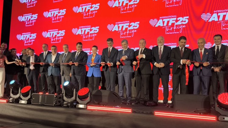 TURİZMCİLER ANTALYA'DA BULUŞTU