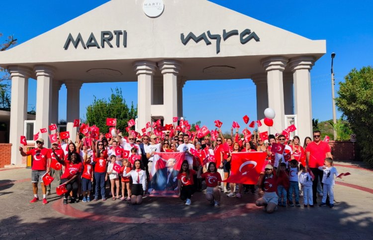 MARTI MYRA’DA CUMHURİYET COŞKUSU