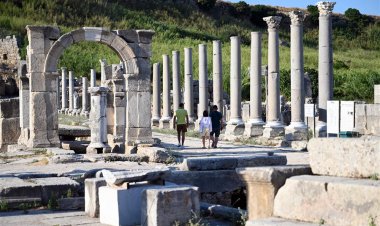 ANTALYA EKİM AYINDA ZİRVE YAPTI, 10 AYDA 16 MİLYON TURİSTİ AŞTI!