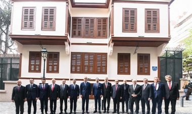 ASLINA UYGUN RESTORE EDİLEN ATATÜRK EVİ ZİYARETÇİLERİNİ BEKLİYOR