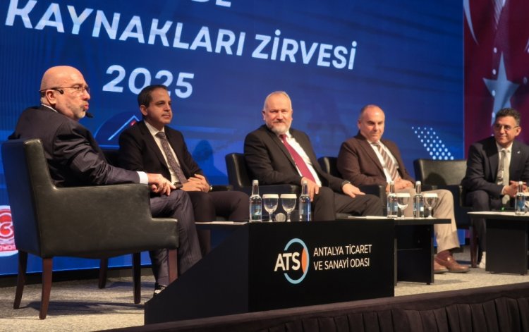 TURİZMDE İSTİHDAM KRİZİ ZİRVEDE KONUŞULDU, ÇÖZÜM YİNE GELECEĞE ERTELENDİ