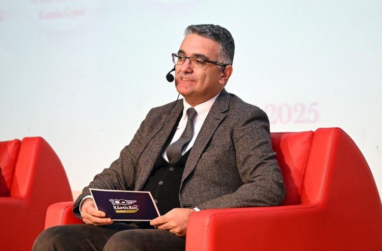 ÇAĞATAY KEPEK, 'KÂMİL KOÇ’UN HİKÂYESİ, TÜRKİYE’NİN YOLCULUĞUNUN HİKÂYESİDİR'