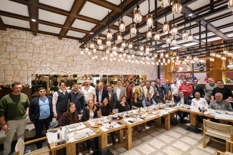 SİDE PREMİUM AİLESİ YIL SONU YEMEĞİNDE BULUŞTU