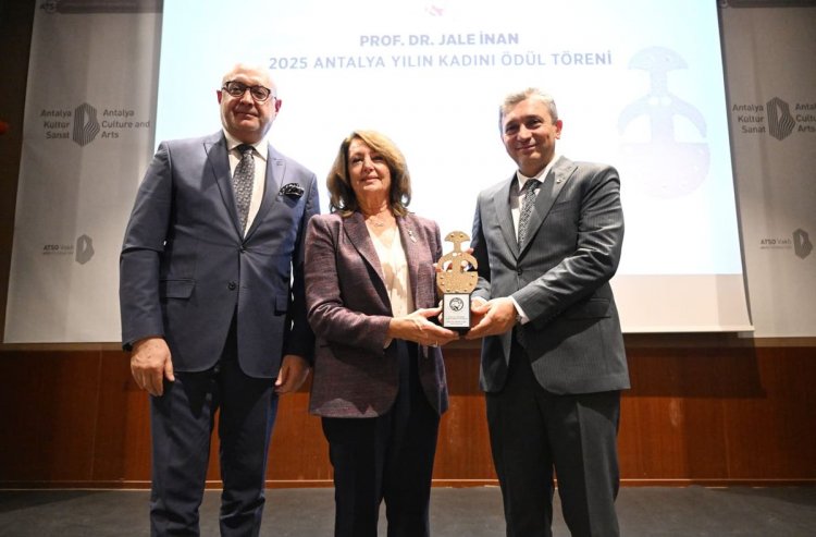 JALE İNAN 2025 ANTALYA YILIN KADINI ÖDÜL TÖRENİ GERÇEKLEŞTİRİLDİ