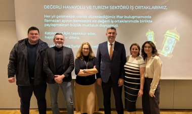 BOOKİNGAGORA İFTAR DAVETİNDE HAVA YOLU MARKA TEMSİLCİLERİYLE BİR ARAYA GELDİ