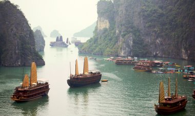 TAYLAND TURİZMİ JEOPOLİTİK KRİZLERE DİRENİYOR: 7,5 MİLYON TURİST BARAJI AŞILDI