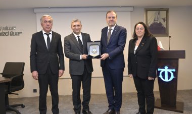 DTO ANTALYA ŞUBESİNİN KONUKLARI HULUSİ ŞAHİN VE TAMER KIRAN