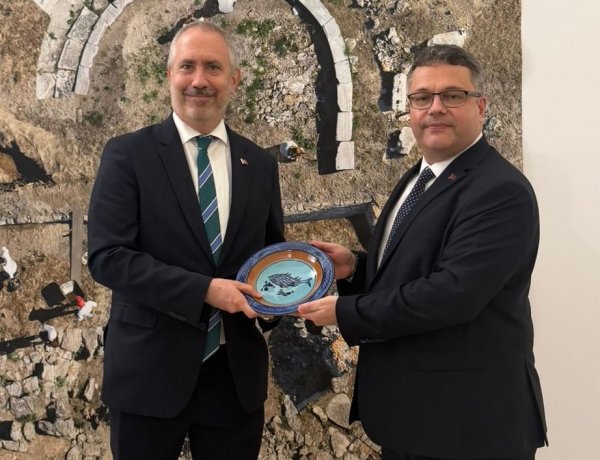 MALTA BİENALİ’NDE ÇANAKKALE İMZASI: TROYA PAVYONU KAPILARINI AÇTI