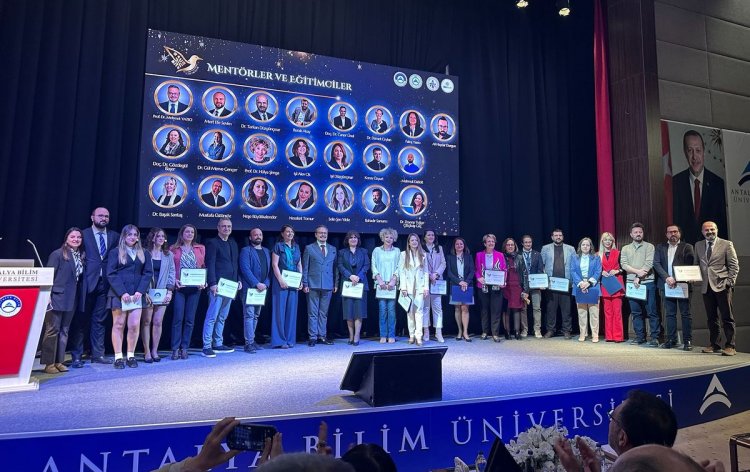 ANTALYA’DA TURİZMİN GELECEĞİ ŞEKİLLENİYOR: TEKNOLOJİ GİRİŞİMLERİ GÖRÜCÜYE ÇIKTI