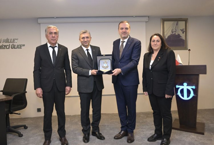 DTO ANTALYA ŞUBESİNİN KONUKLARI HULUSİ ŞAHİN VE TAMER KIRAN