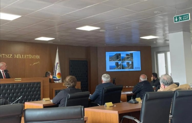 HOPA TURİZMİNDE DİJİTAL VE EKOLOJİK DÖNÜŞÜM: DEV PROJE OY BİRLİĞİYLE KABUL EDİLDİ