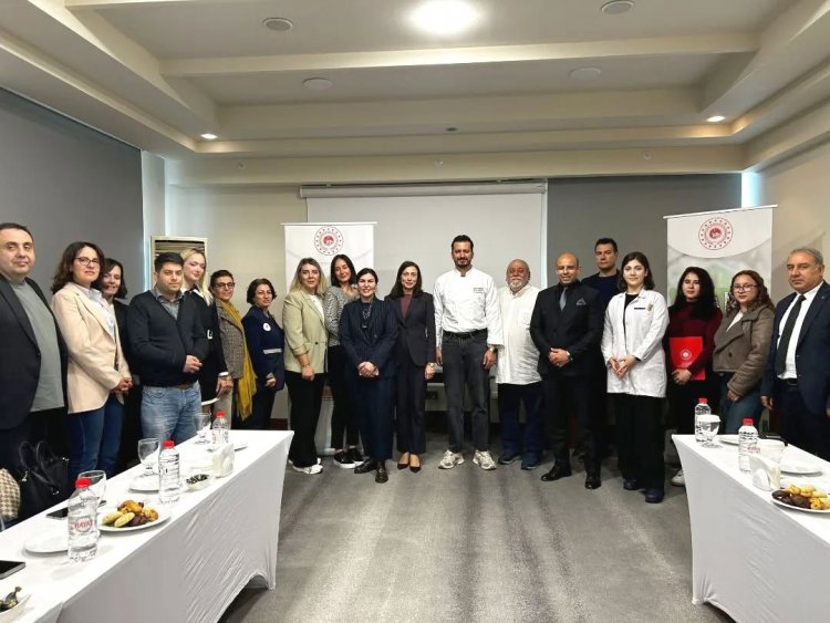 ÇANAKKALE TURİZMİNDE 'SIFIR ATIK' SEFERBERLİĞİ: GIDA İSRAFINA KARŞI GÜÇ BİRLİĞİ