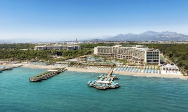 BELEK’TE LÜKSÜN ZİRVESİ KAPILARINI AÇTI: REGNUM CARYA VE THE CROWN SEZONA 'MERHABA' DEDİ